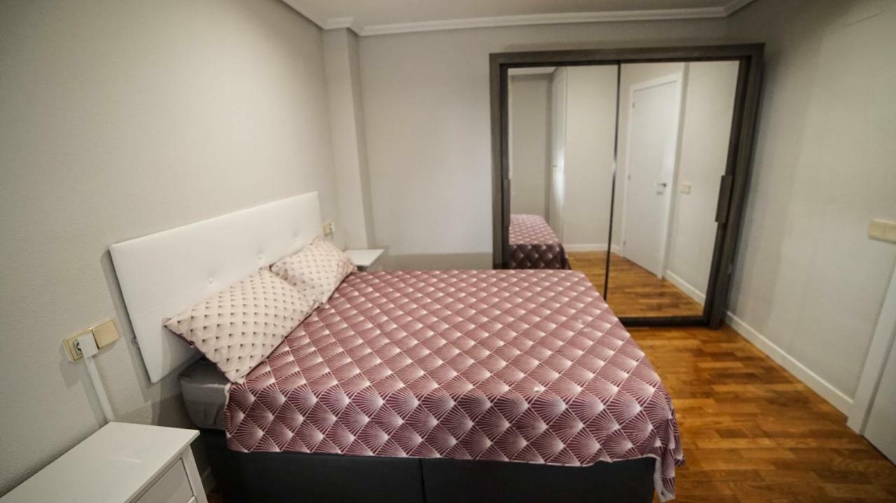 Apartments Madrid Principe 2 Esterno foto